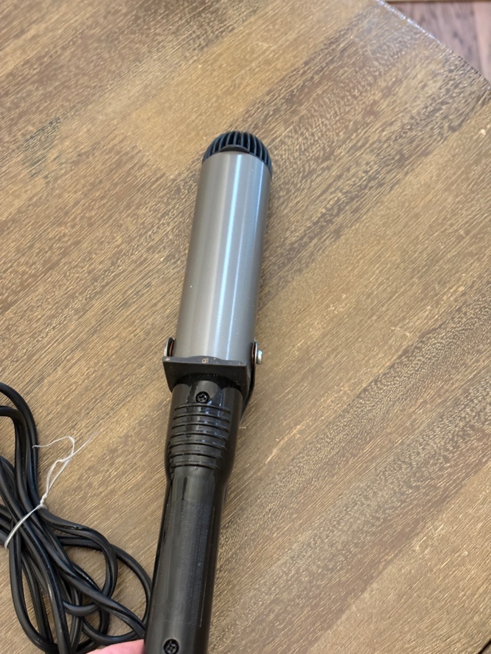 Conair Infinity Pro 1.5 Inch Barrel - Picture 4 of 5